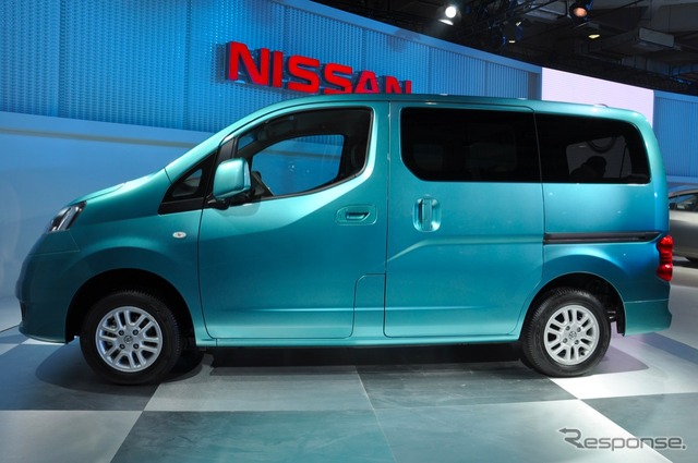 日産 EVALIA