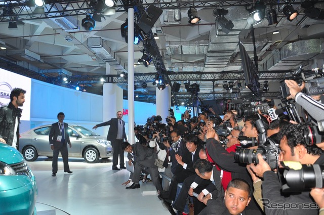 デリーモーターショー12 日産のプレスブリーフィングの様子