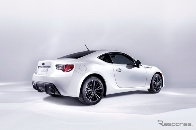 スバルBRZ（米国仕様）