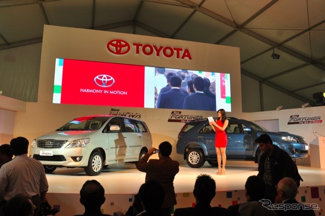 大幅改良を受けたトヨタの新興国向けSUV、フォーチュナー(デリーモーターショー12)