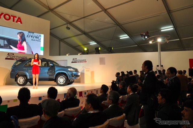 大幅改良を受けたトヨタの新興国向けSUV、フォーチュナー(デリーモーターショー12)