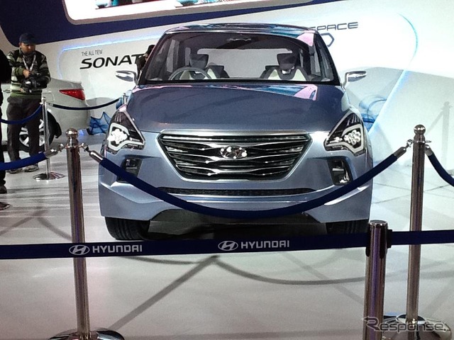 ヒュンダイモーターの小型MPVコンセプトカー、HEXAスペース(デリーモーターショー12)
