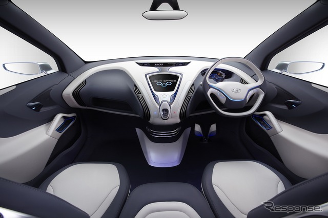 ヒュンダイモーターの小型MPVコンセプトカー、HEXAスペース(デリーモーターショー12)