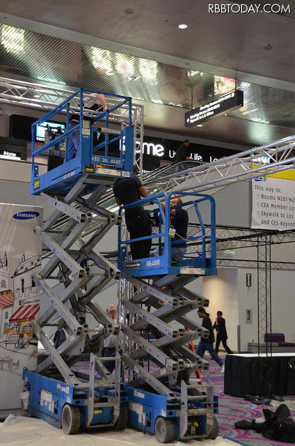 CES 2012 会場設営の様子