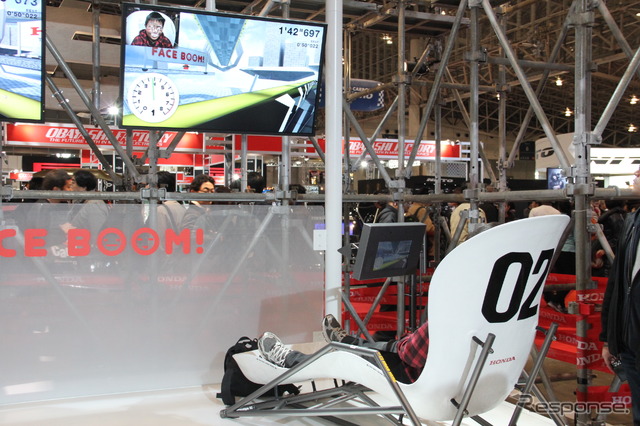 顔の表情で運転するホンダ・フェイスブーム!(東京オートサロン12)