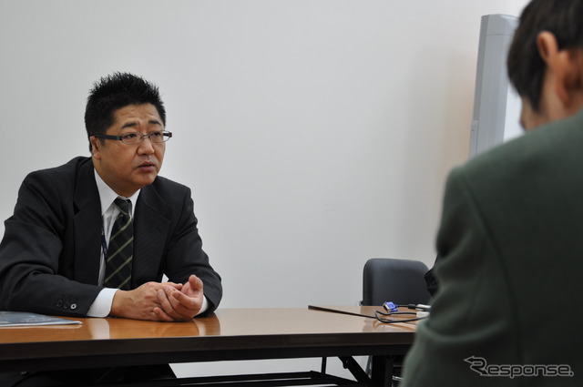 市光工業を取材した。インタビューに応じてくれたのは、市光工業 オートモーティブアフターマーケット部 カスタマーパーツセールス課 課長 加瀬義明氏