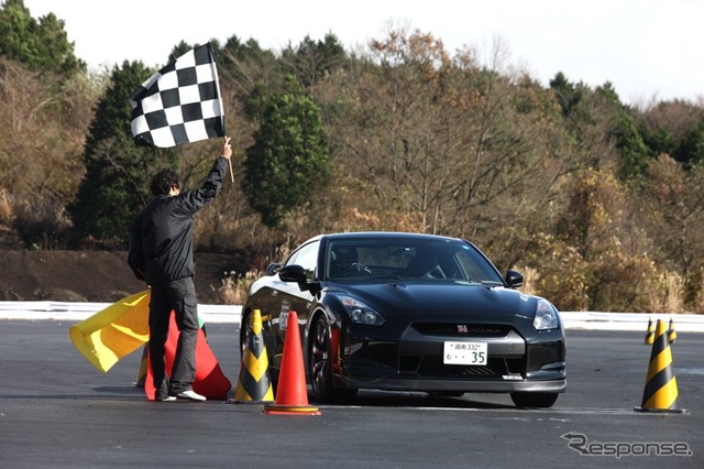 GT-R のドライビングレッスン…開発ドライバー鈴木利男氏が講師　3月5日