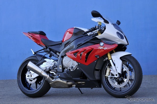 BMW S1000RRをフルモデルチェンジ---高感度のレスポンス