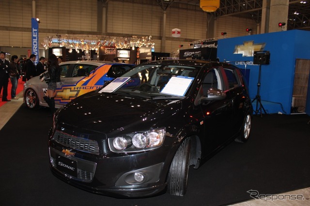 純正オプション装着モデル(東京オートサロン12)