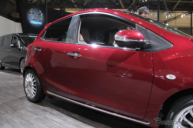 マツダ・デミオ13-SKYACTIV-2012(東京オートサロン12)