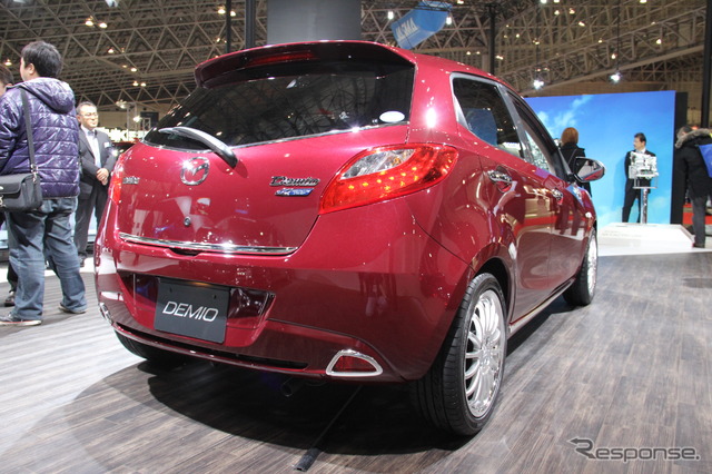 マツダ・デミオ13-SKYACTIV-2012(東京オートサロン12)