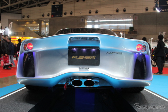 RE雨宮によるRX-7集大成モデル(東京オートサロン12)