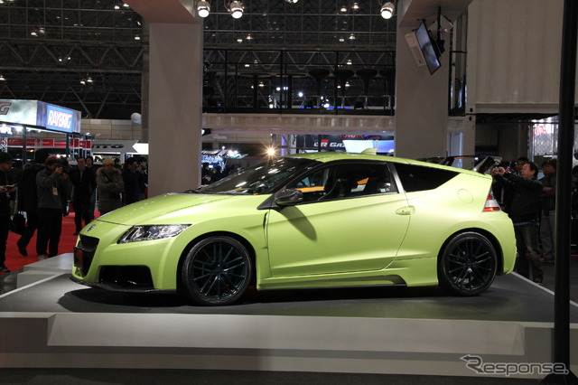 無限Honda CR-Z MUGEN RR ConceptとHonda CR-Z MUGEN RR Concept Pre Production MODEL(東京オートサロン12)