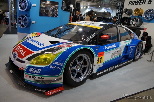 SUPER GT参戦車両、トヨタ・プリウスGT300(東京オートサロン12)