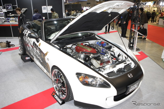 HKS（東京オートサロン12）
