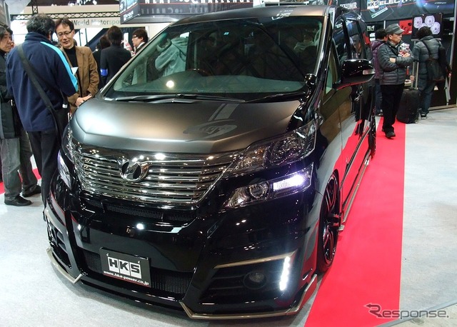 HKS S-style VELLFIRE(東京オートサロン12)