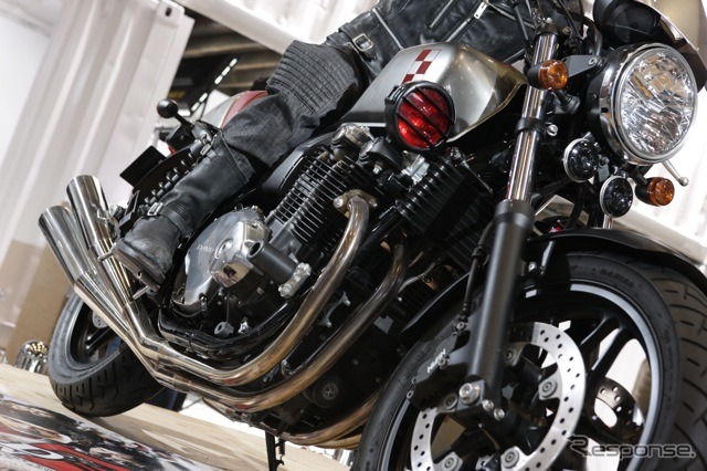 ホンダCB1100改ワイルド7仕様（東京オートサロン12）