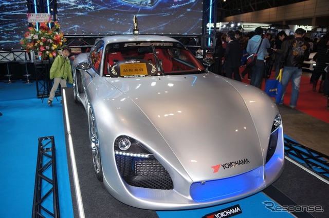 RE雨宮による RX-7 集大成の最終コンプリート車「雨宮 NA Super-7」(東京オートサロン12)