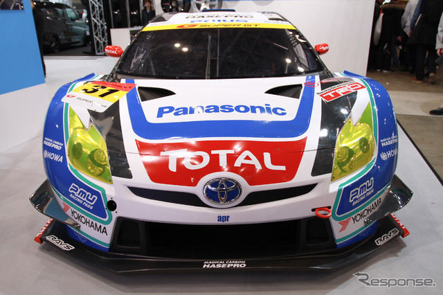 SUPER GT参戦車両、トヨタ・プリウスGT300(東京オートサロン)