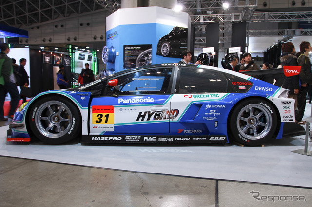 SUPER GT参戦車両、トヨタ・プリウスGT300(東京オートサロン)