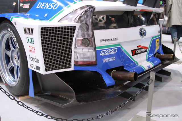 SUPER GT参戦車両、トヨタ・プリウスGT300(東京オートサロン)