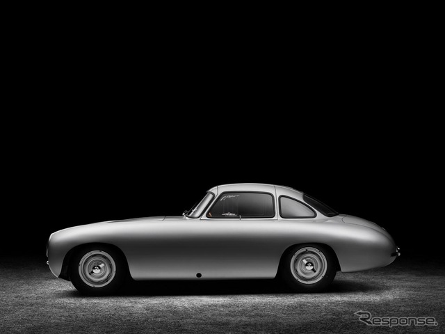 フルレストアされて披露された1952年式メルセデスベンツ300SL(デトロイトモーターショー12)
