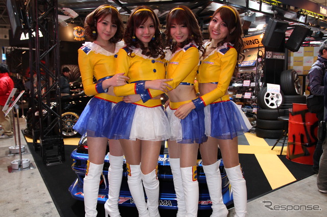 Up Garageコンパニオン(東京オートサロン12)