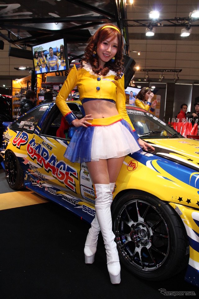 Up Garageコンパニオン(東京オートサロン12)