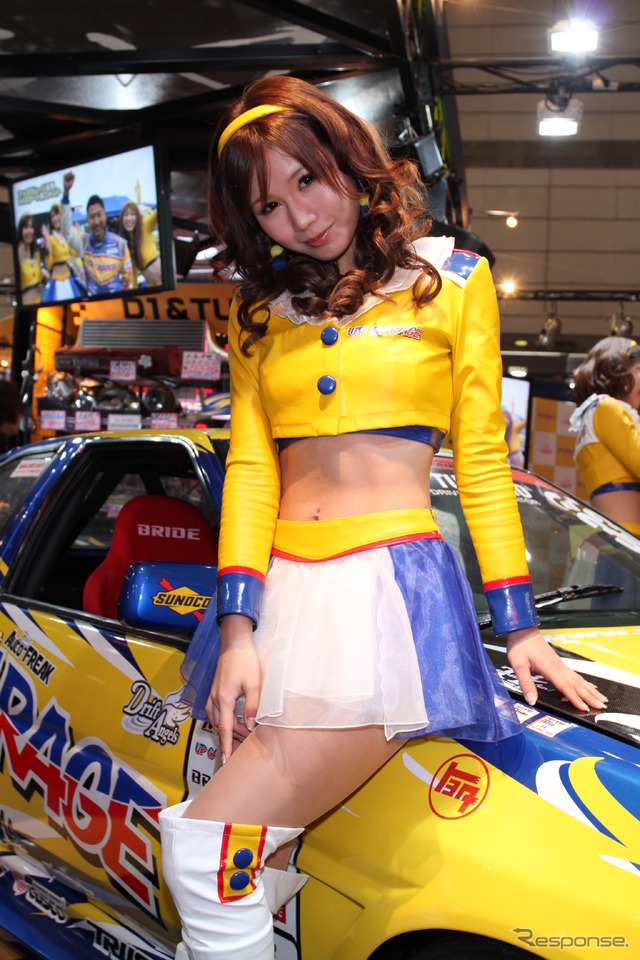 Up Garageコンパニオン(東京オートサロン12)