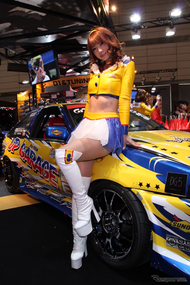 Up Garageコンパニオン(東京オートサロン12)