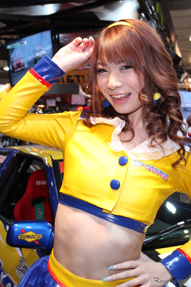 Up Garageコンパニオン(東京オートサロン12)