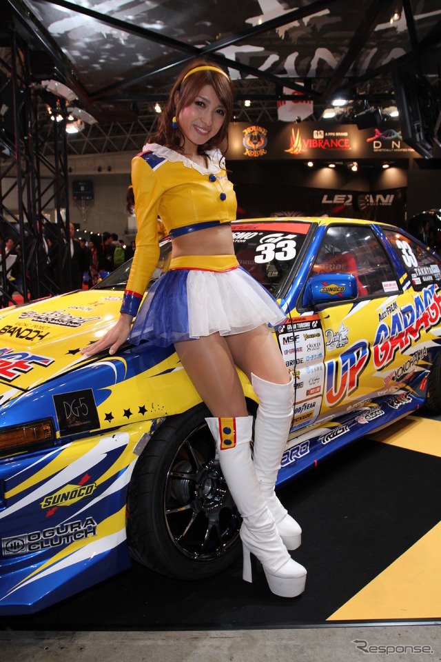 Up Garageコンパニオン(東京オートサロン12)