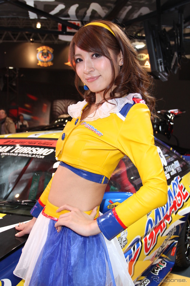 Up Garageコンパニオン(東京オートサロン12)