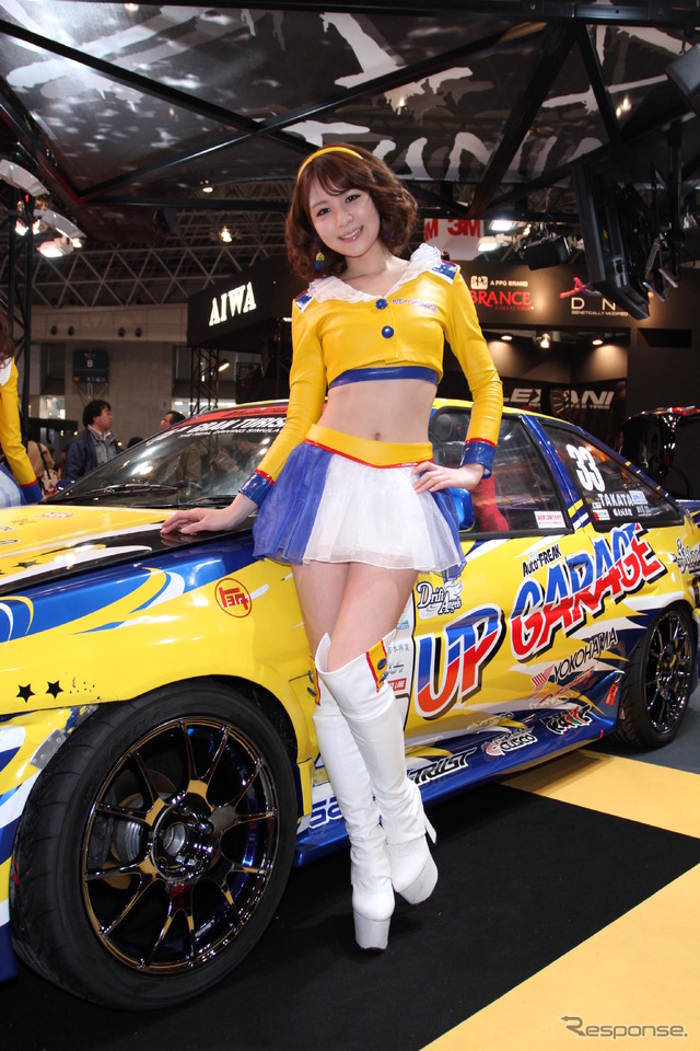 Up Garageコンパニオン(東京オートサロン12)