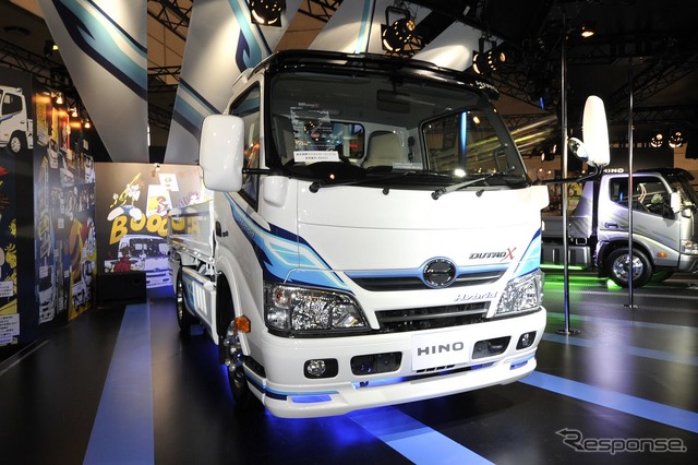 日野デュトロX(東京オートサロン12)