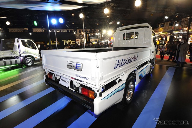 日野デュトロX(東京オートサロン12)