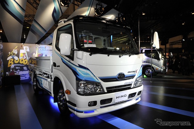 日野デュトロX(東京オートサロン12)