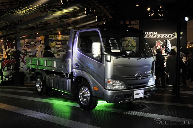 日野デュトロX(東京オートサロン12)