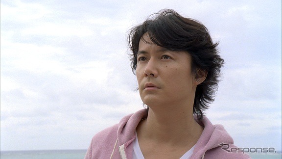 ダンロップの新CM。福山雅治さんの自然な姿・表情にフォーカスした。