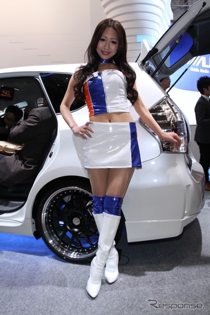 アルパイン・コンパニオン(東京オートサロン12)