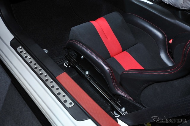 トヨタ86 TRDパフォーマンスラインのプロトタイプ(東京オートサロン12)