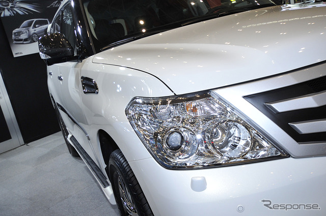 日産パトロールのIMPUL仕様(東京オートサロン12)