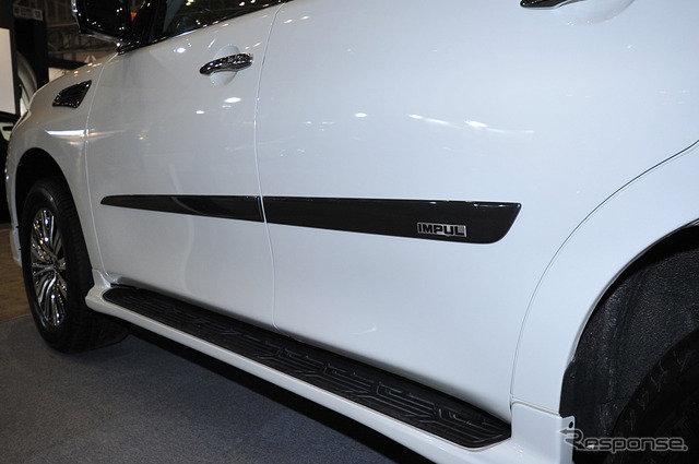 日産パトロールのIMPUL仕様(東京オートサロン12)