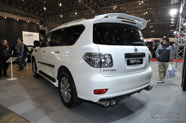 日産パトロールのIMPUL仕様(東京オートサロン12)
