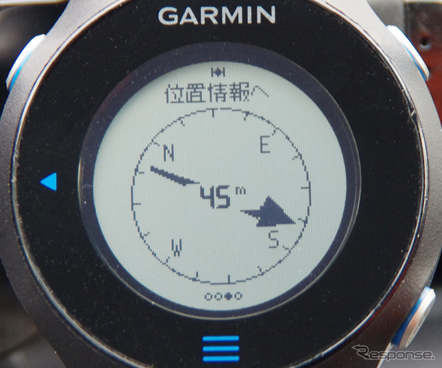 簡易的ながらナビ機能も搭載している。スタート地点を指定しておけば、その地点の方向と直線距離を表示できるので、慣れないコースで万一道に迷っても、スタート地点に帰れるというわけだ。