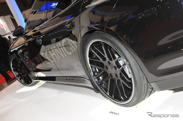 東洋ゴムNITTO(東京オートサロン12)