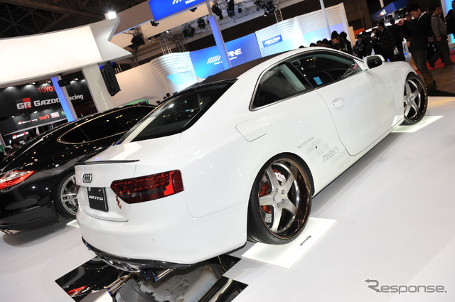 東洋ゴムNITTO(東京オートサロン12)