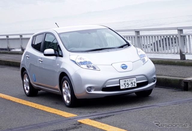 EV（電気自動車）：日産リーフ