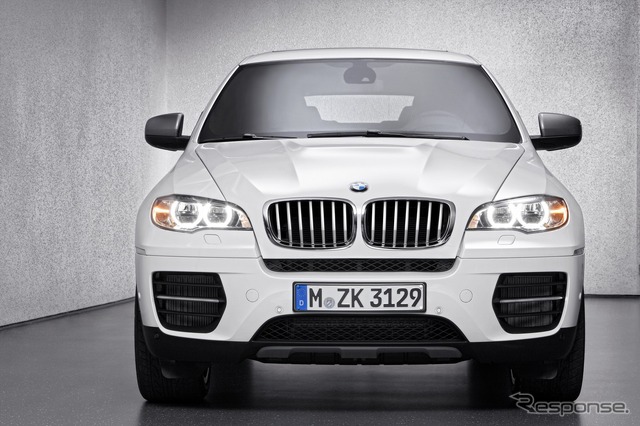 BMW X6のディーゼルエンジン搭載高性能グレード、X6 M50d