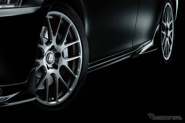 新型レクサスGSのF SPORT PARTS（TRD）